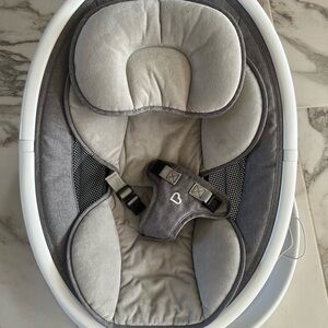 Munchkin Gray Baby Swing